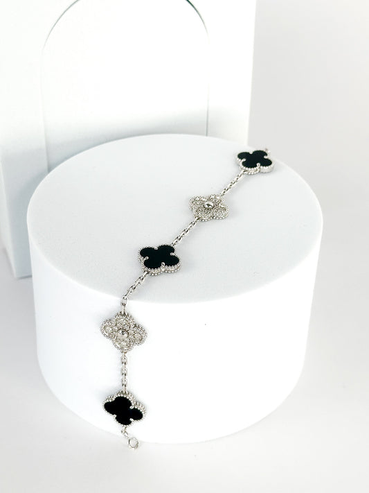 Van Cleef & Arpels Alhambra
Diamond Bracelet HK Setting
