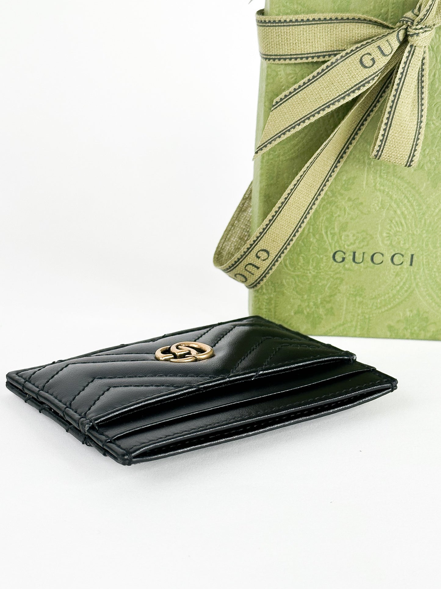 Gucci GG Marmont Leather Card Holder