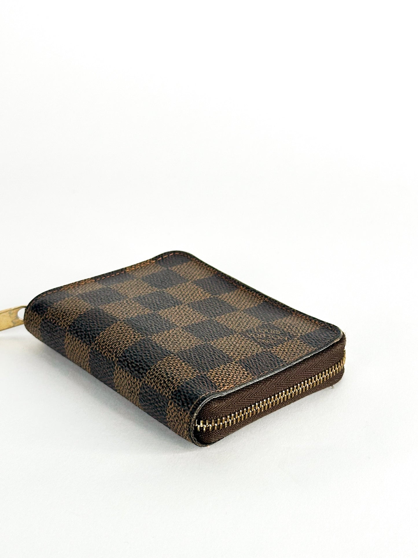 Louis Vuitton Damier Ebene Canvas
Zippy Coin Purse