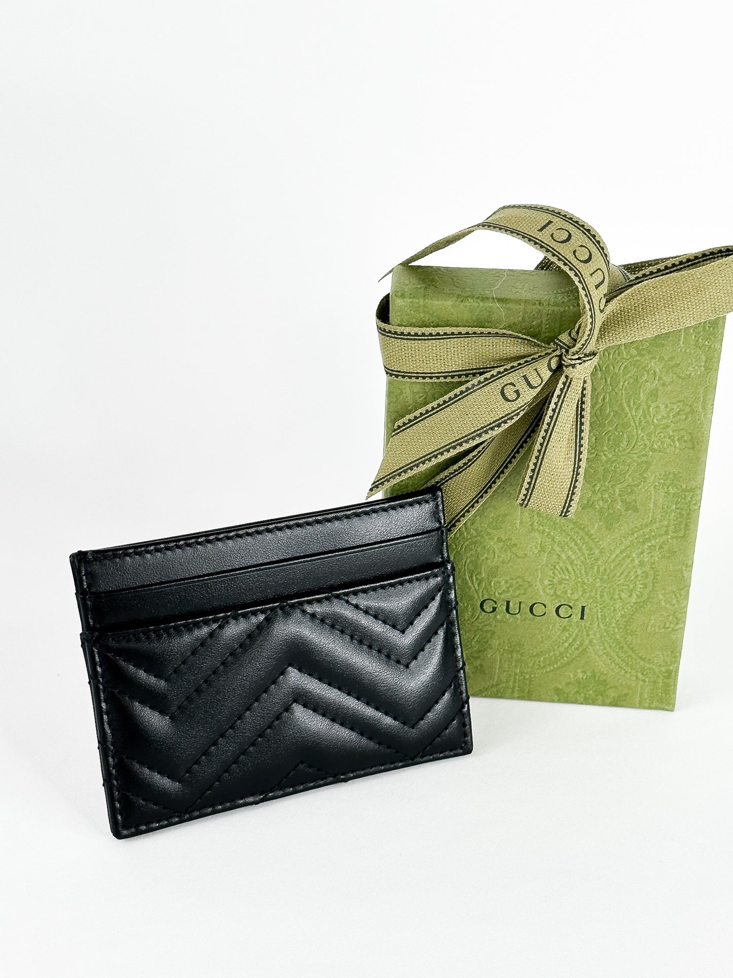 Gucci GG Marmont Leather Card Holder