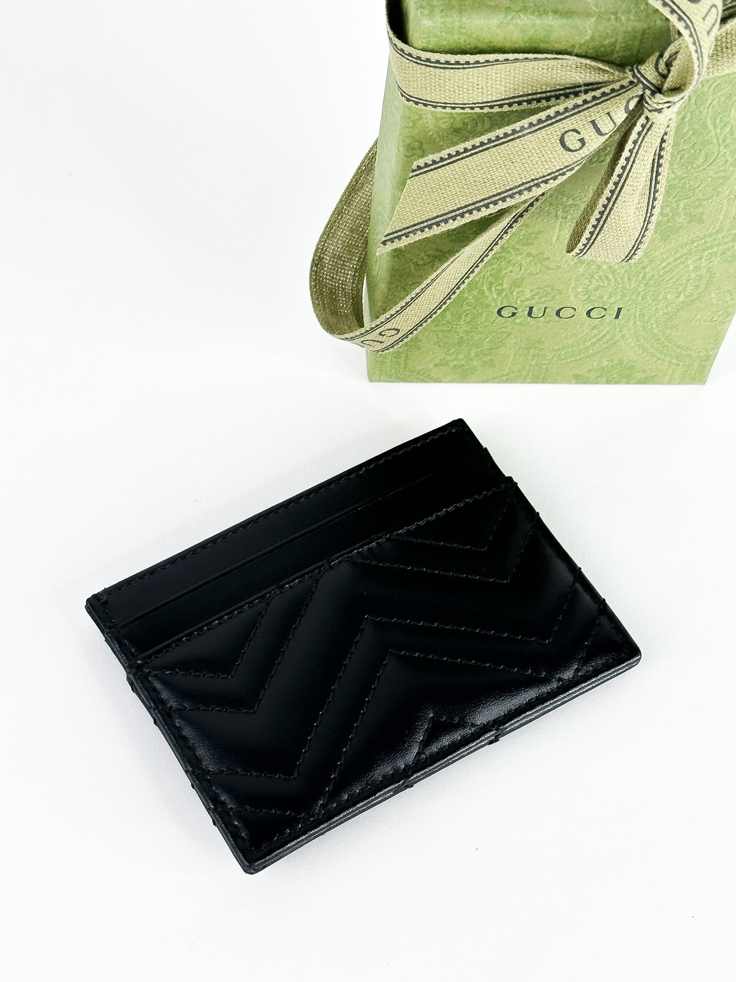 Gucci GG Marmont Leather Card Holder