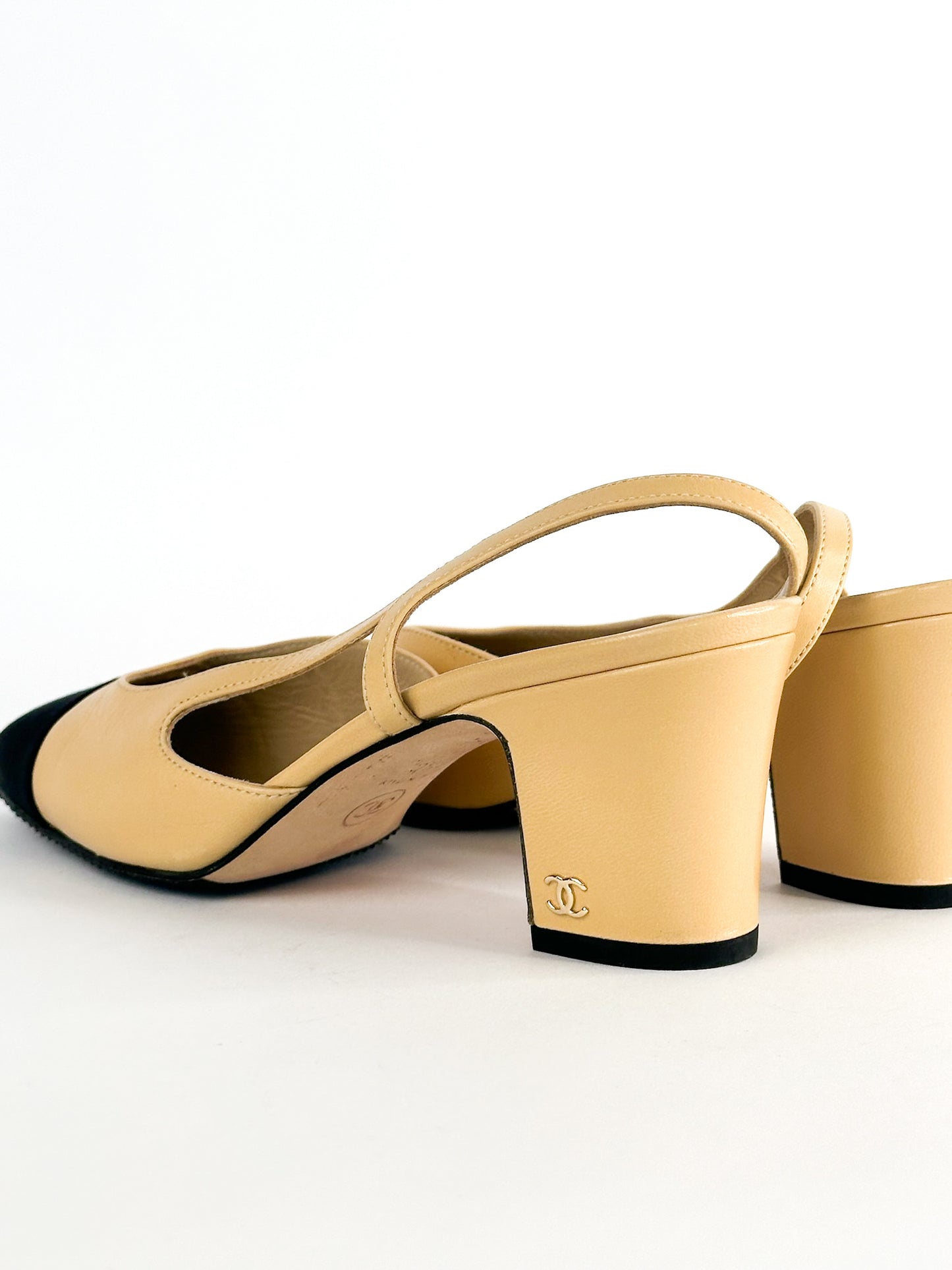 Chanel Slingback Pumps in Beige Goatskin Leather Size 36.5