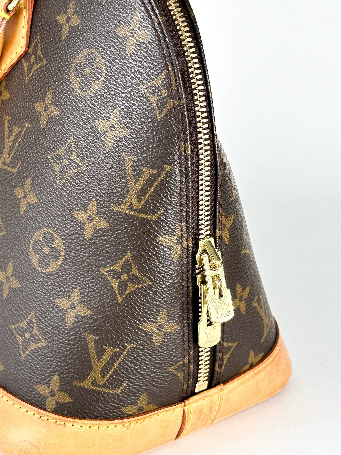 Louis Vuitton Monogram Canvas Alma PM