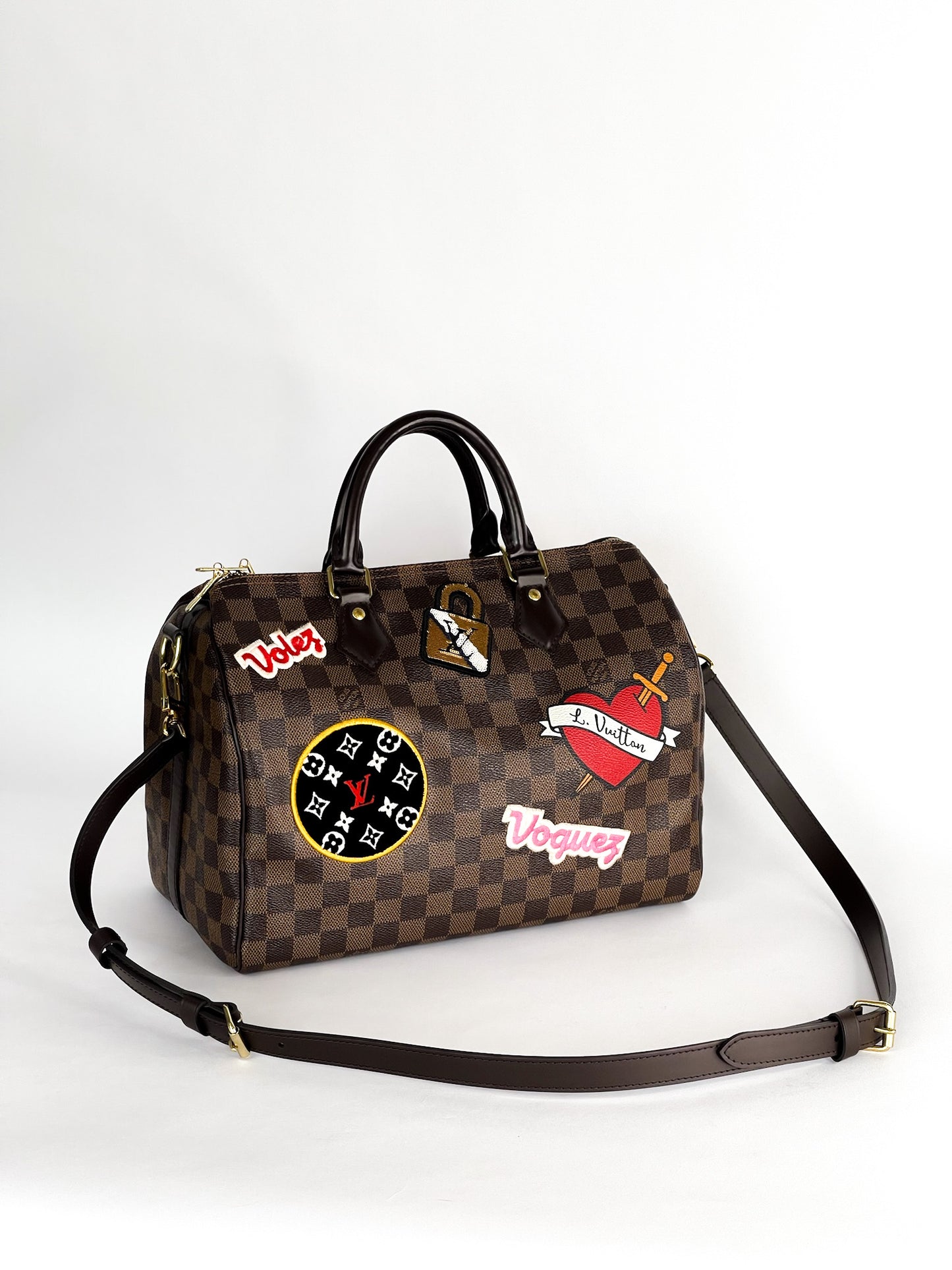 Louis Vuitton World Tour Limited Edition Bandouliere 30