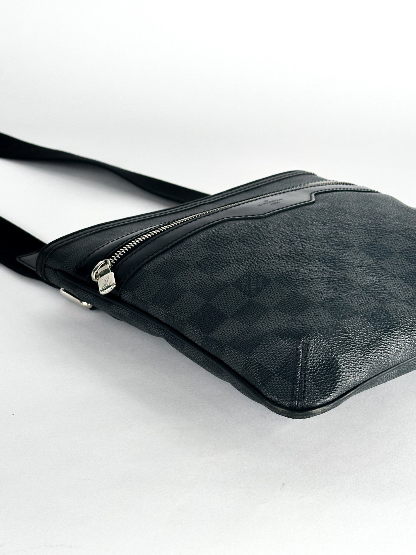 Louis Vuitton Thomas Damier Graphite Crossbody Bag