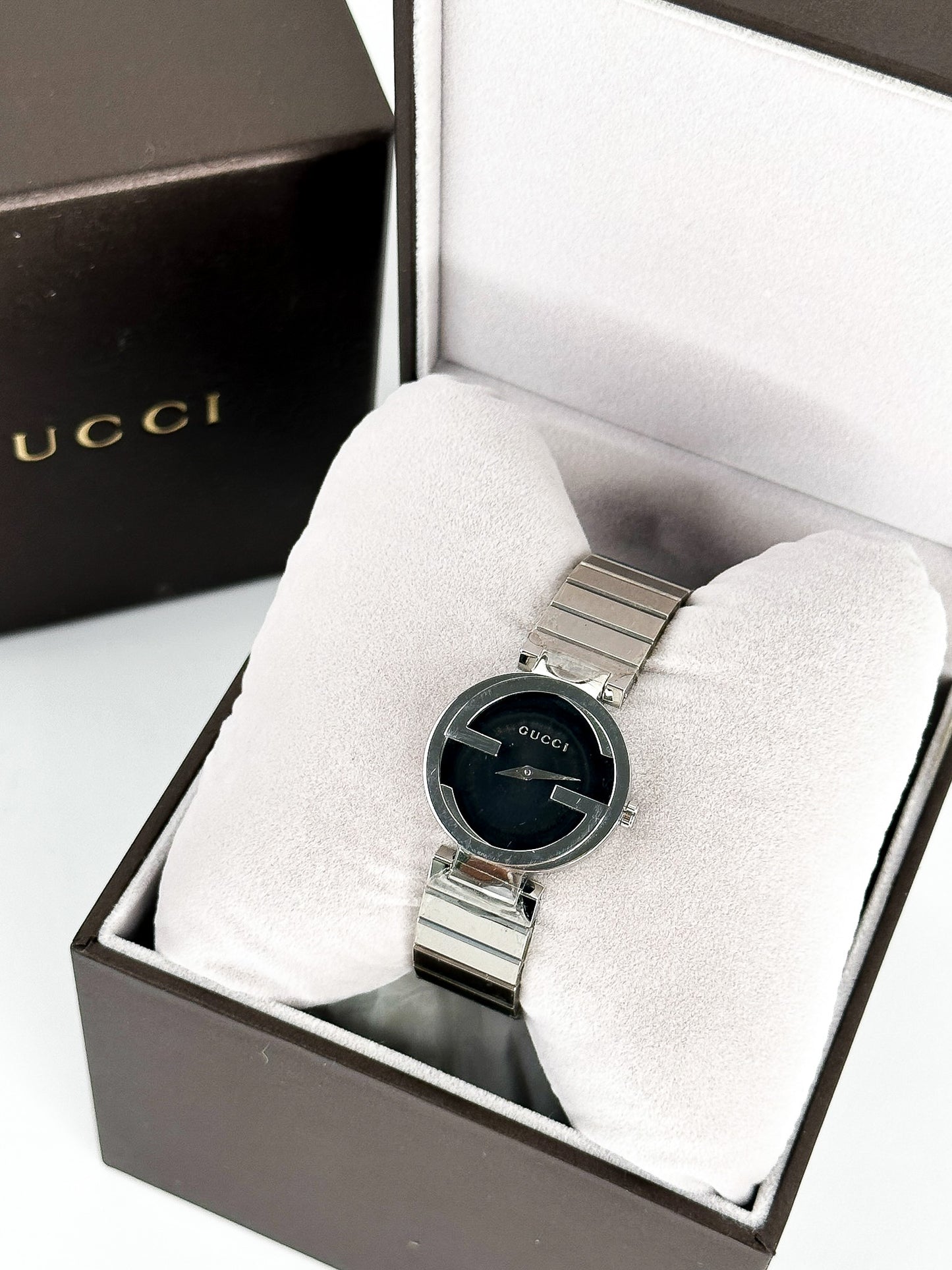 Gucci Interlocking G37 MM Silver Watch