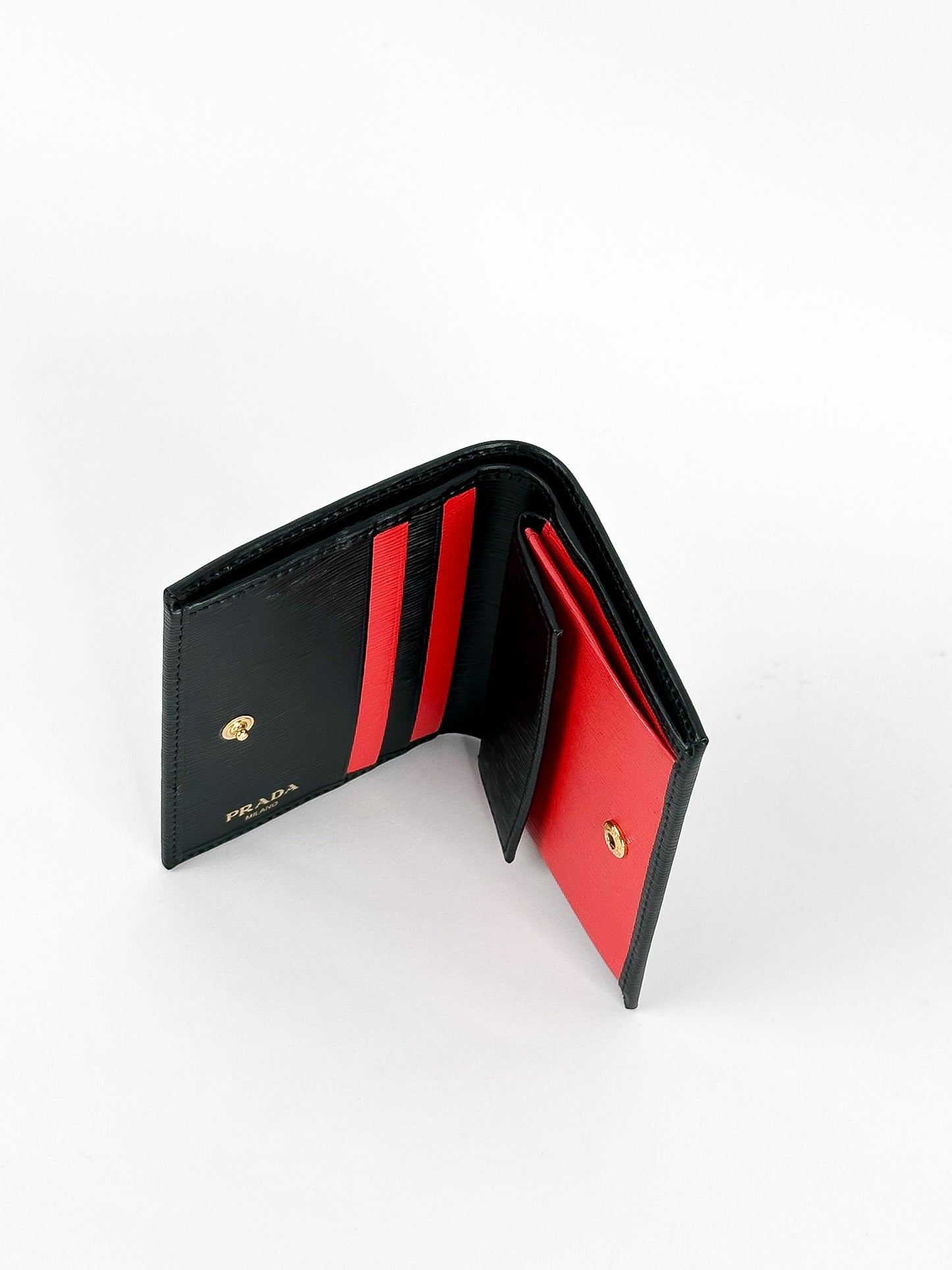 Prada Wallet Vitello Move Compact