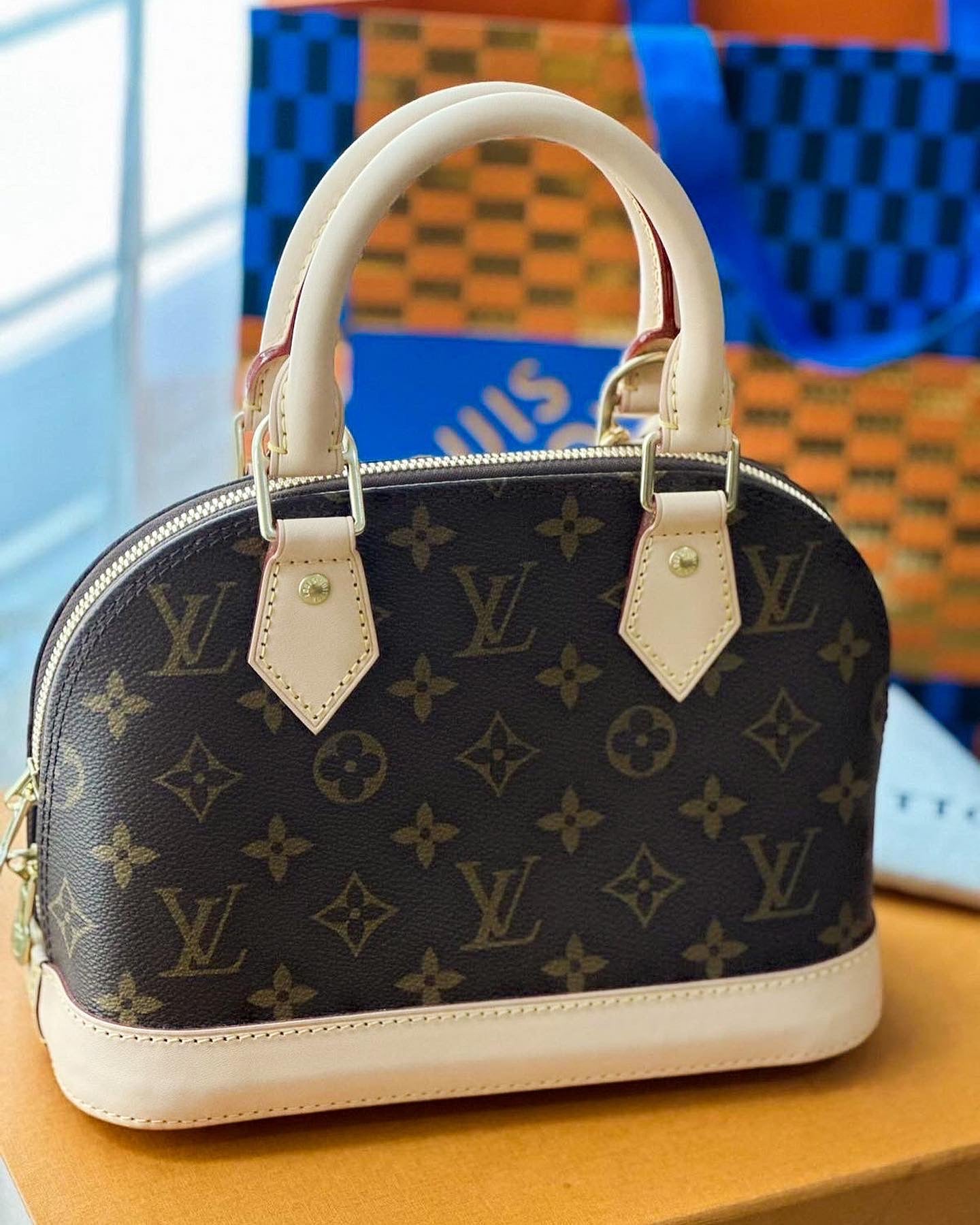 Louis Vuitton Alma BB