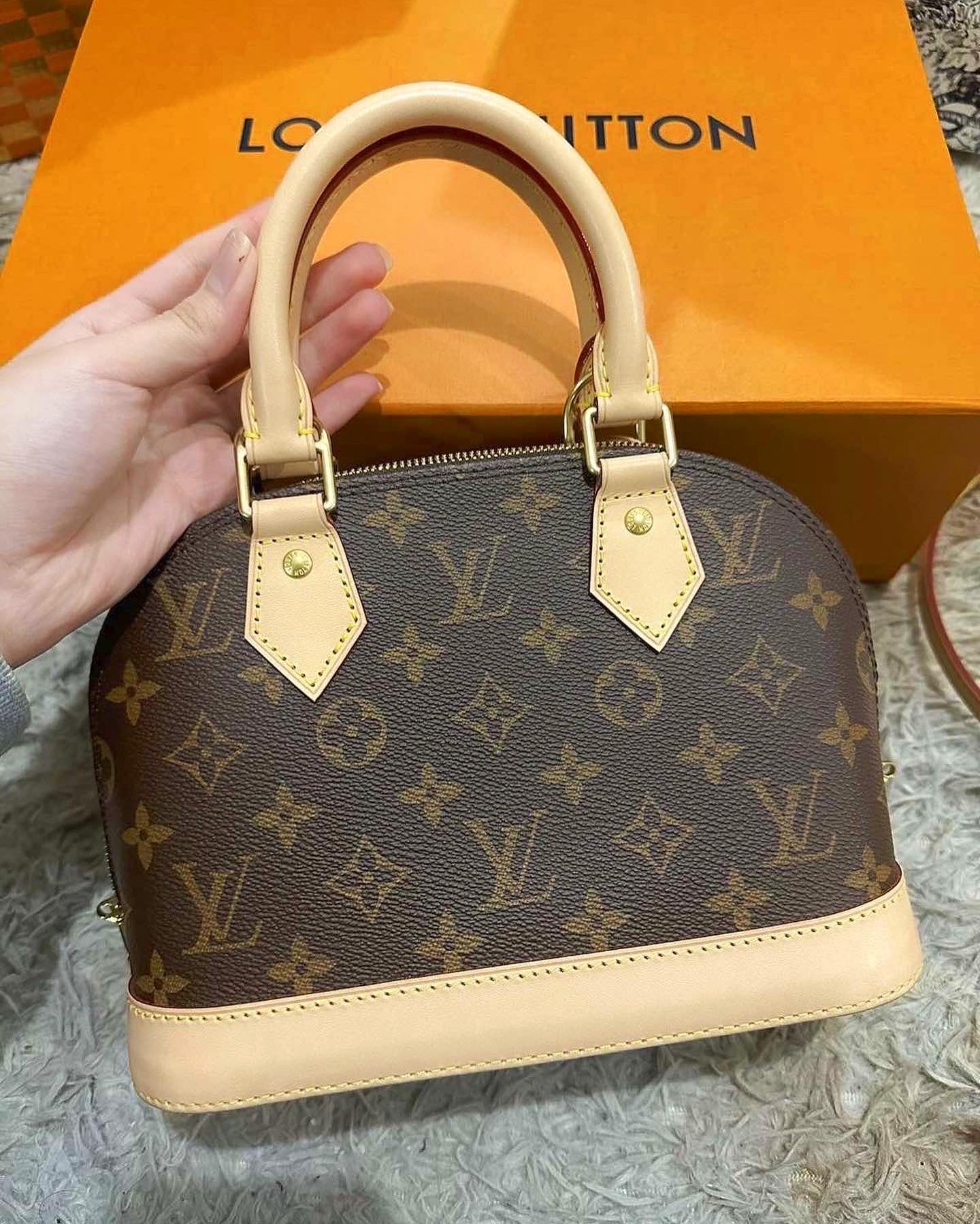 Louis Vuitton Alma BB