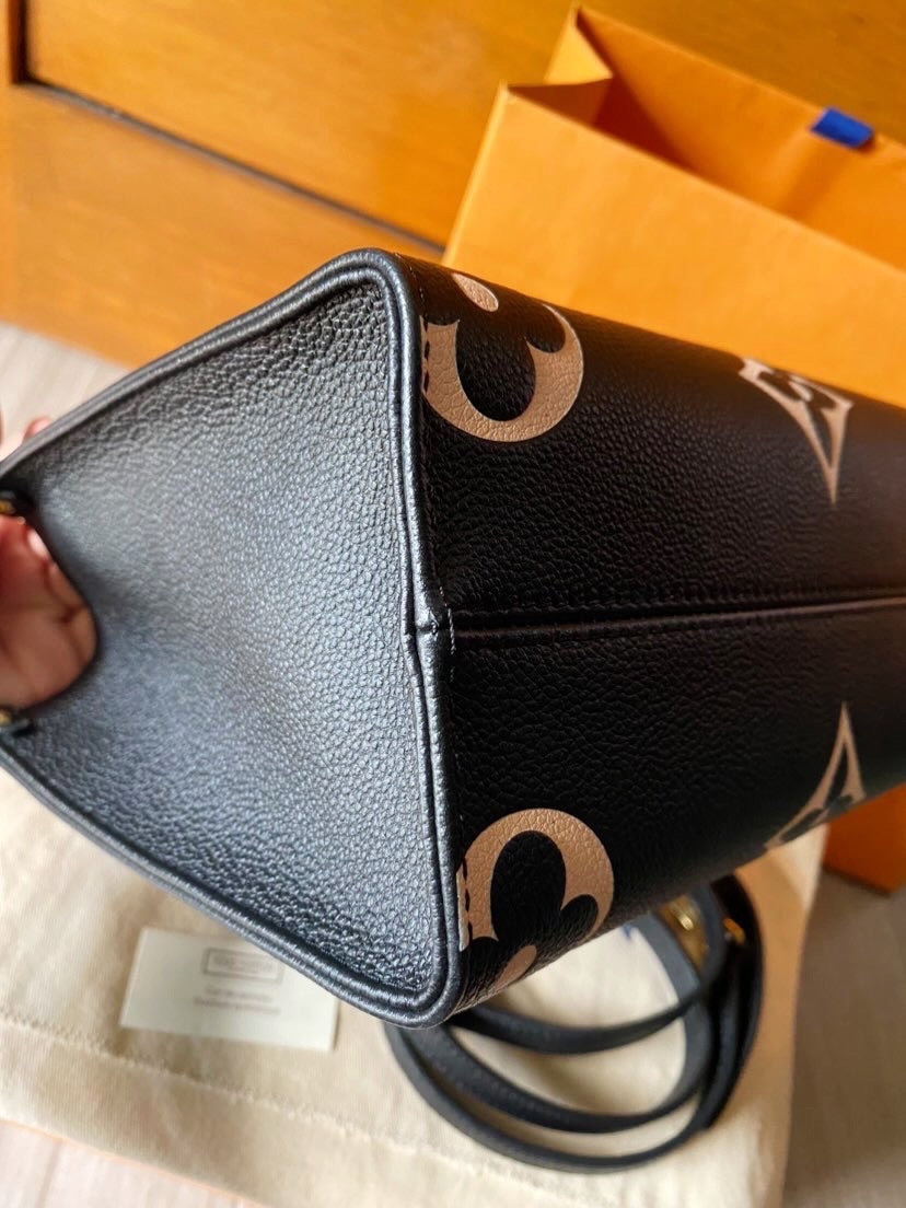 Louis Vuitton OnTheGo PM